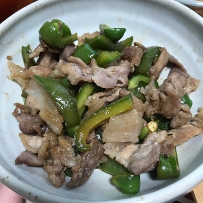 ひき肉の代わりに豚こまを小さめに切りました！ご飯もりもり食べれました♡